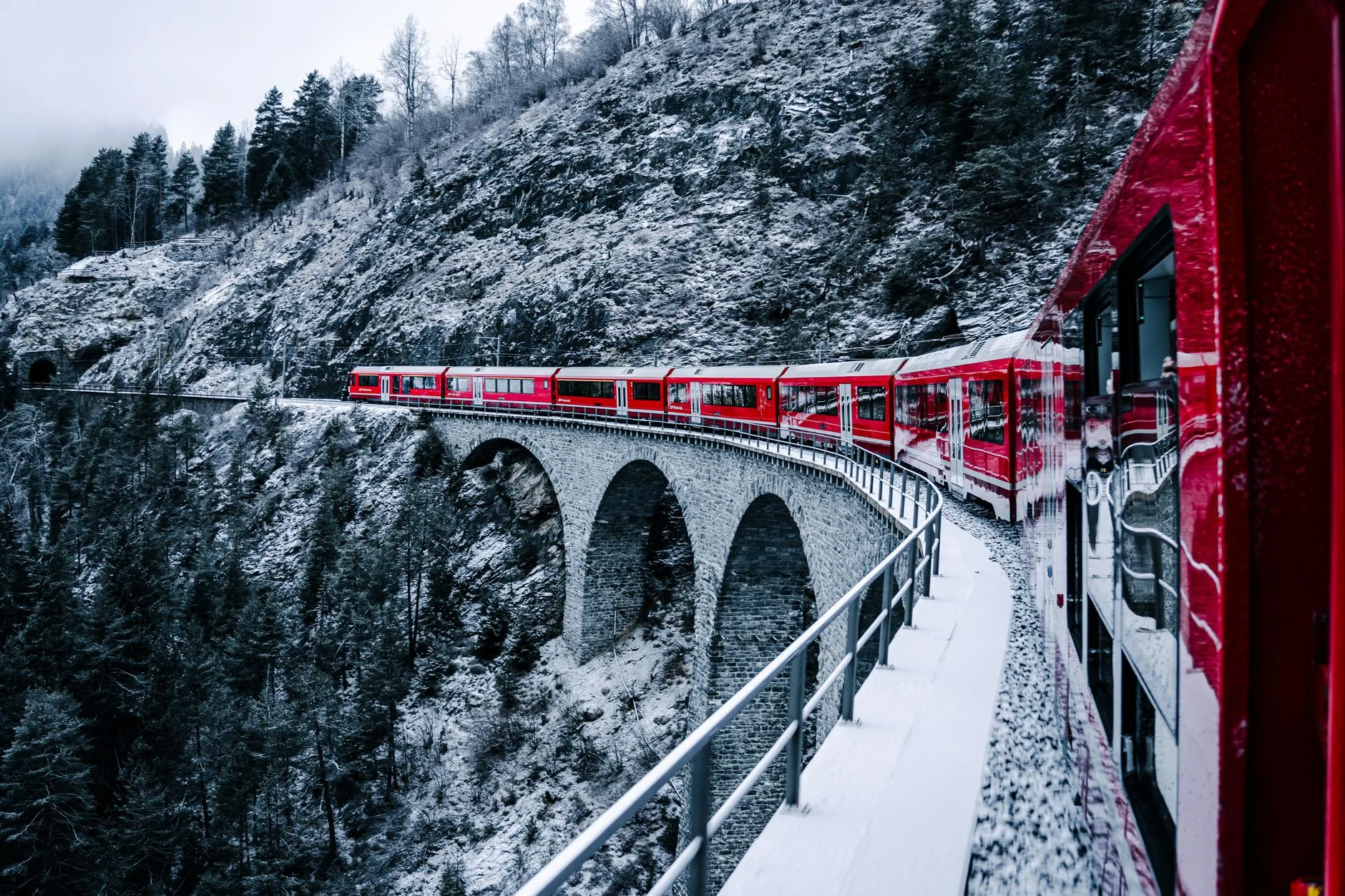 Le Glacier Express : la grande traversée entre Zermatt et Saint-Moritz
