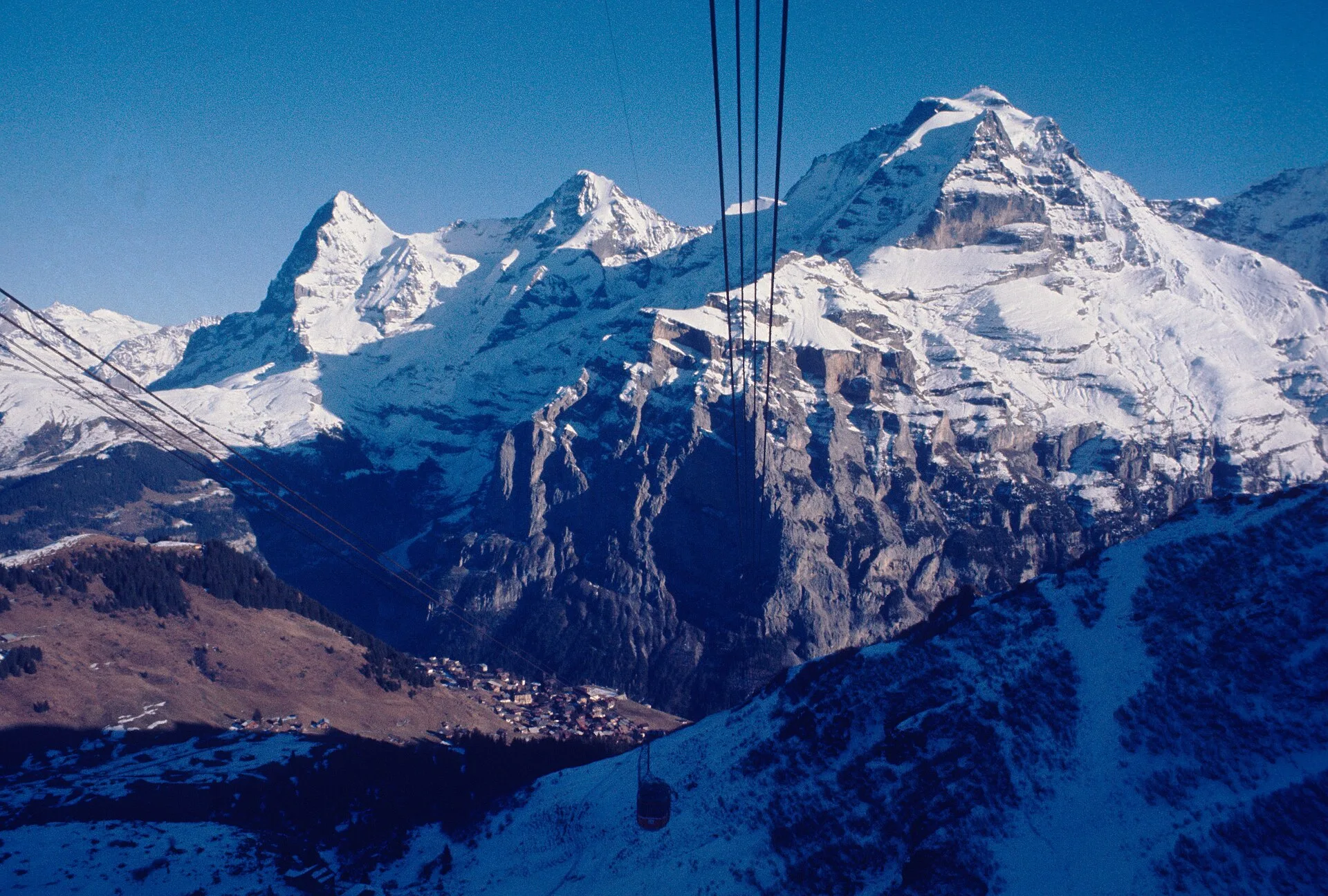 Le Schilthorn et Mürren : panorama sur trois grands sommets
