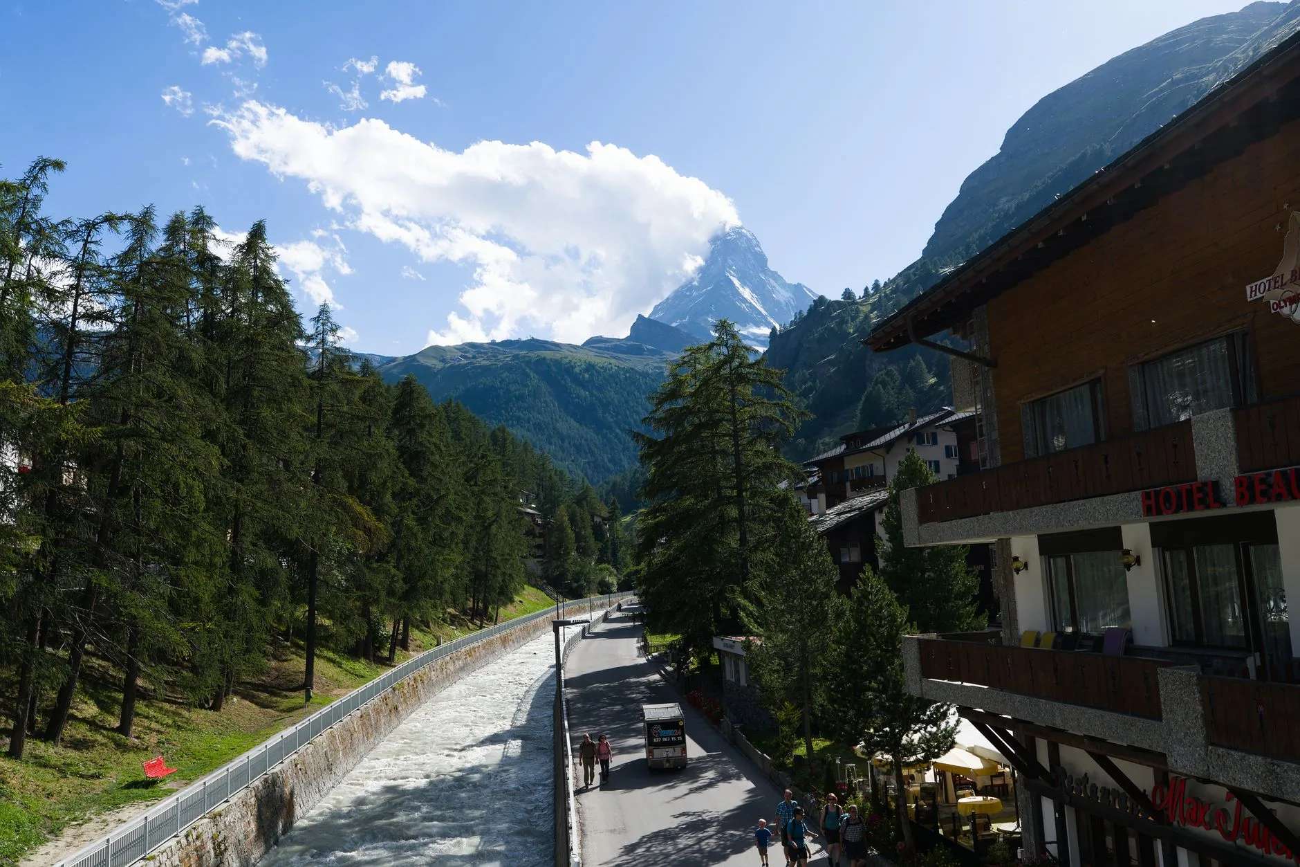 Le village de Zermatt et sa vieille ville